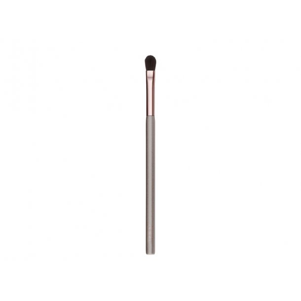 DELILAH EYESHADOW BRUSH
