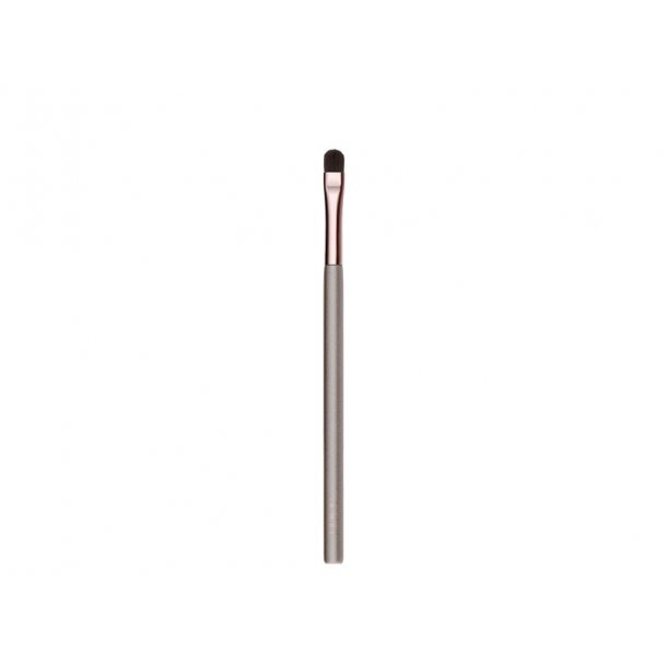 DELILAH EYE DEFINER BRUSH