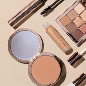 DELILAH MAKEUP 