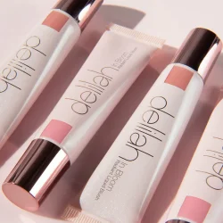 DELILAH In Bloom Radiant Liquid Blush